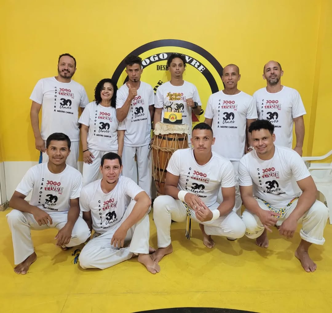 Parte do Grupo de Capoeira Jogo Livre.