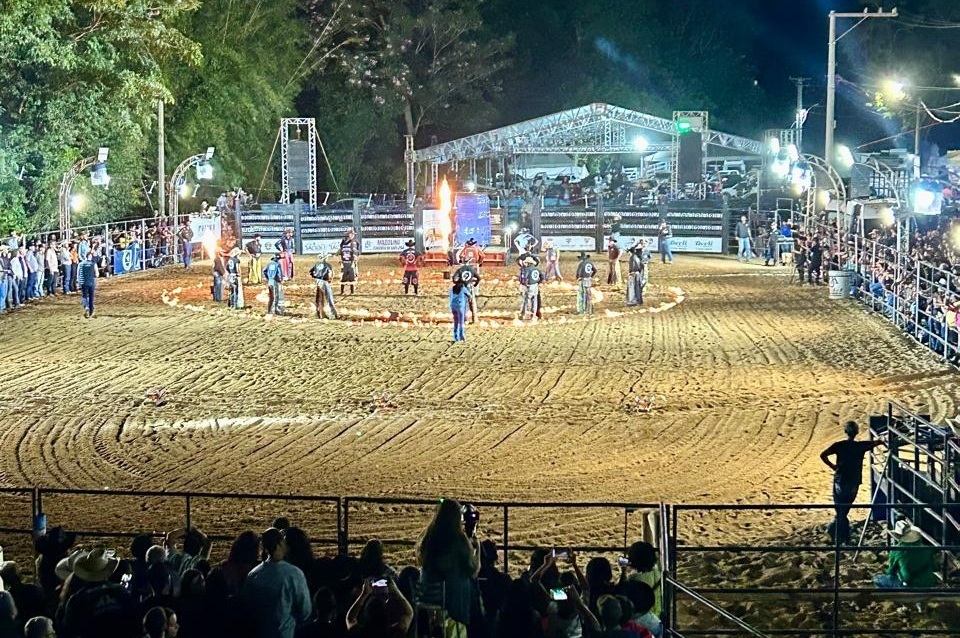 A expectativa é que milhares de pessoas passem pelo evento, confirmando mais uma vez o sucesso da “Agro Festa”, que se consolida como uma das maiores festas agropecuárias da região.