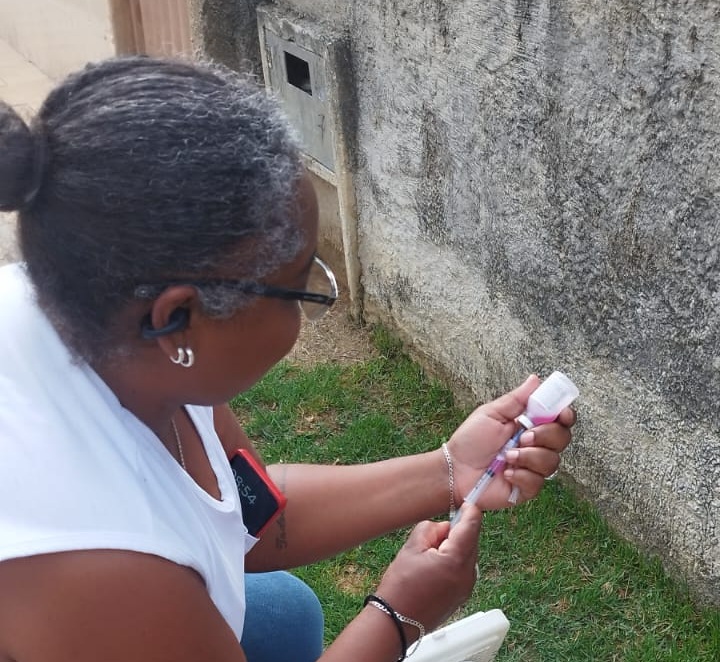 O objetivo da ação é proteger os animais e manter o controle da raiva, uma doença viral grave e letal.