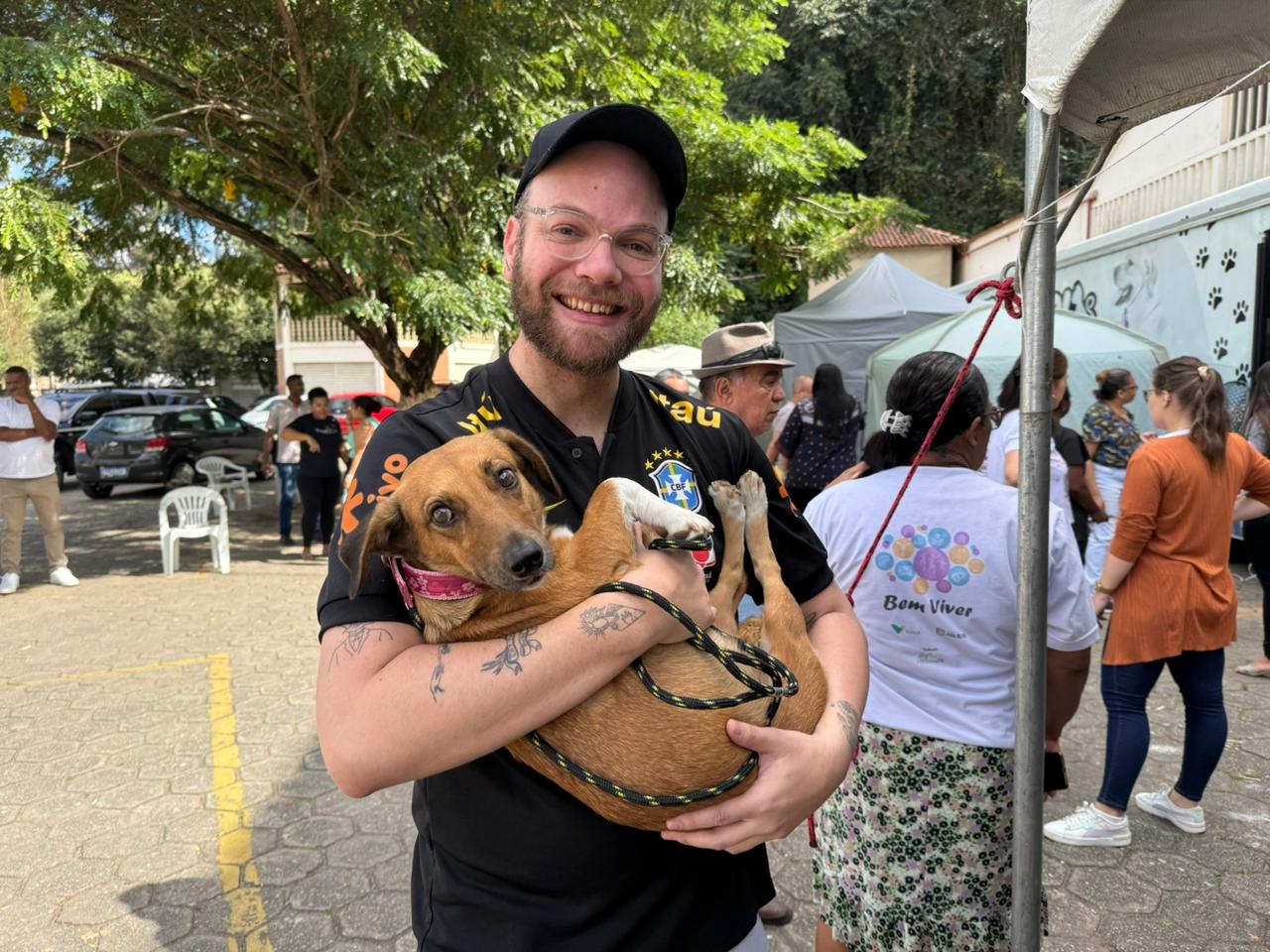 Helder Guastti castrou seu amiguinho no último "PetJN", realizado em agosto de 2025.