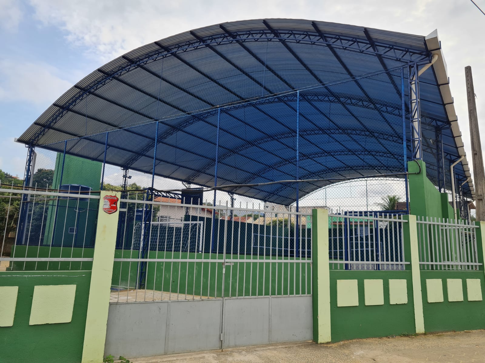 Quadra da Escola Municipal Pedro Nolasco.