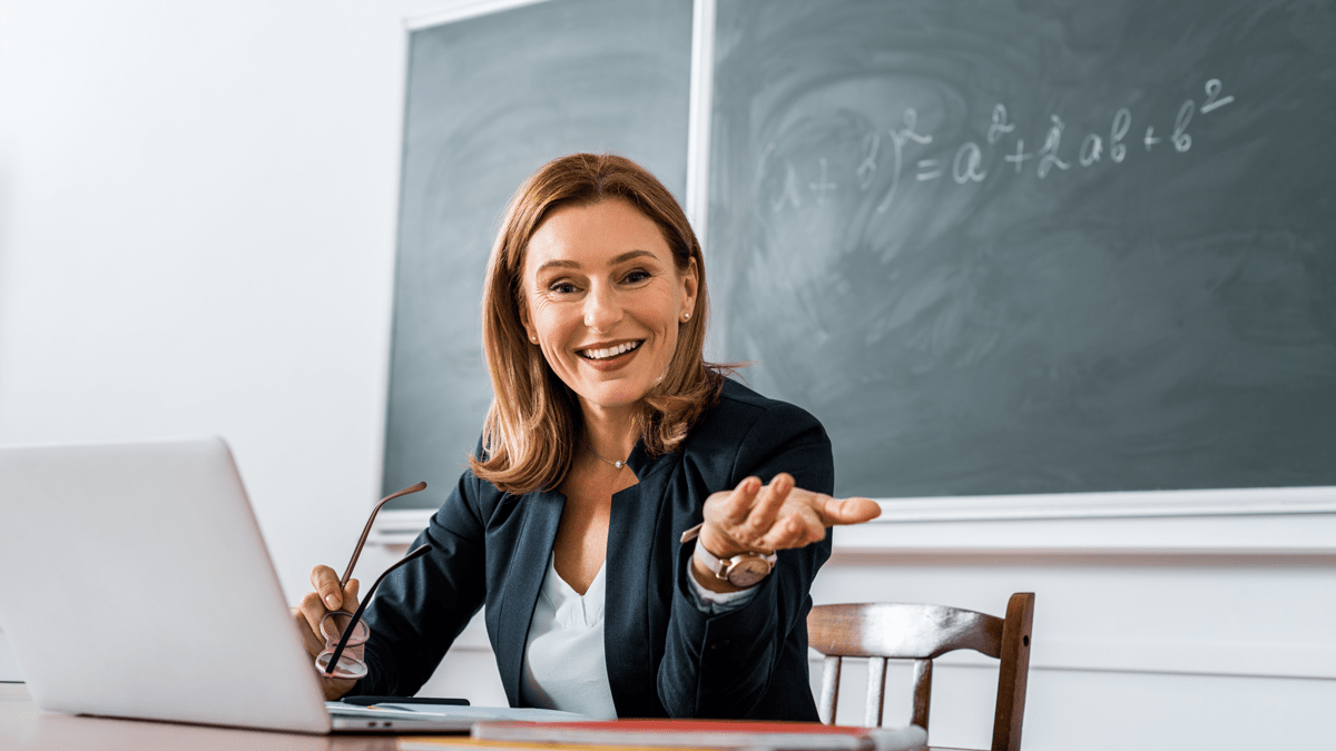 Pais ou responsáveis devem ficar atentos para os períodos de matrícula e rematrícula